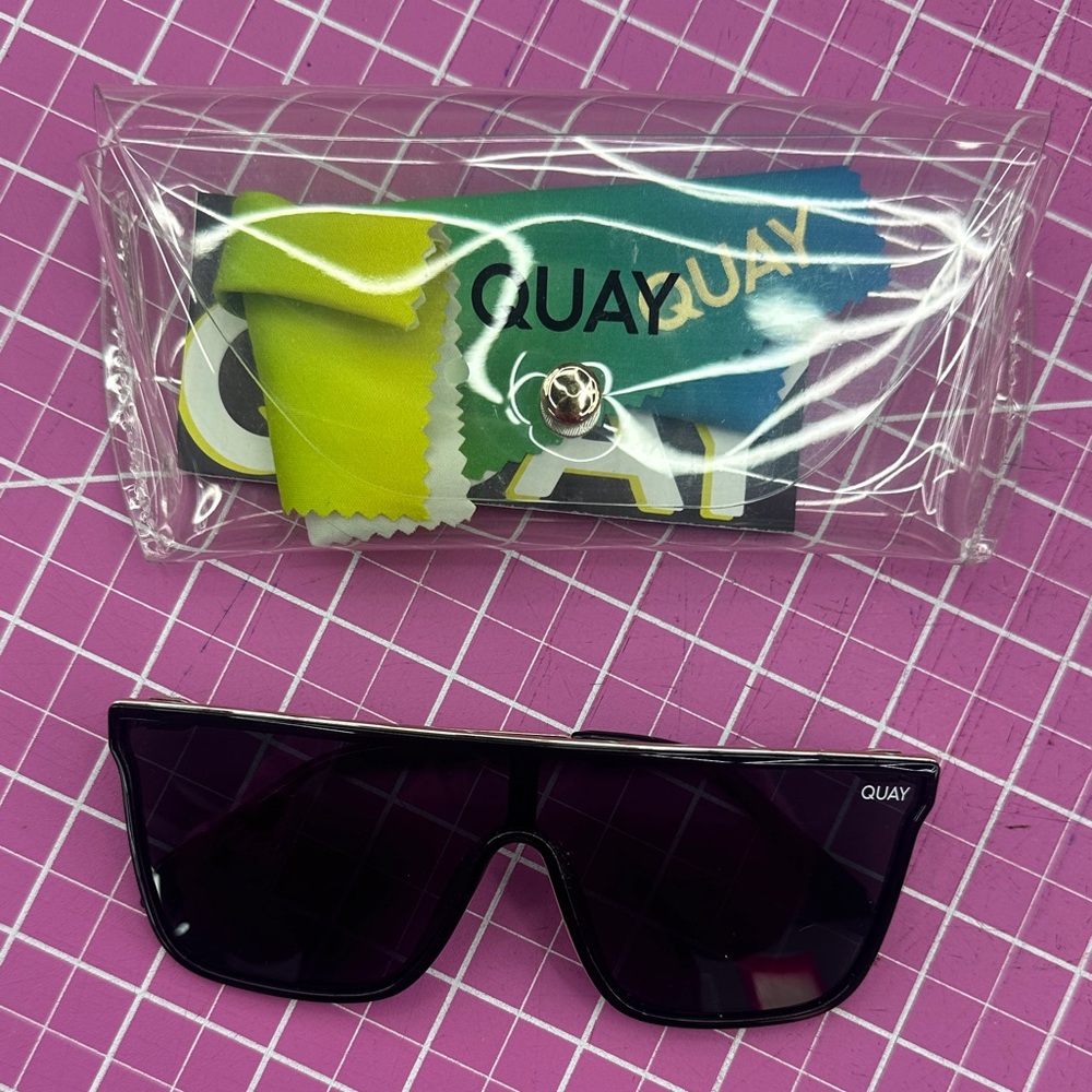 Quay Black Sunglasses Nightfall Remixed with Case NEW